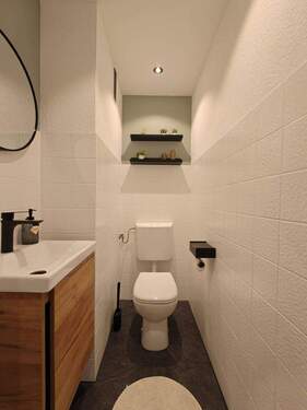 Gäste-WC - Etagenwohnung mit 87,00 m&sup2; in Mönchengladbach zur Miete