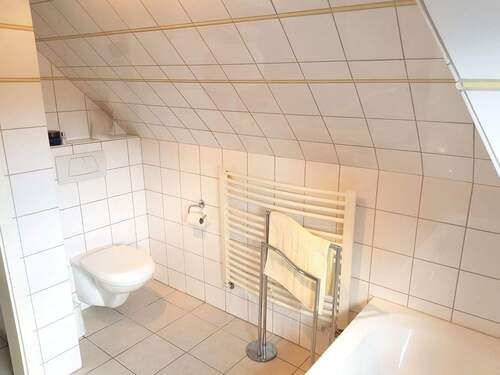 Badezimmer OG - weitere Ansicht - 