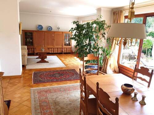 Wohnzimmer - Mehrfamilienhaus, Wohnhaus in Lübeck zum Kaufen