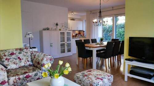 Wohn- & Essbereich (Weitwinkel) - 