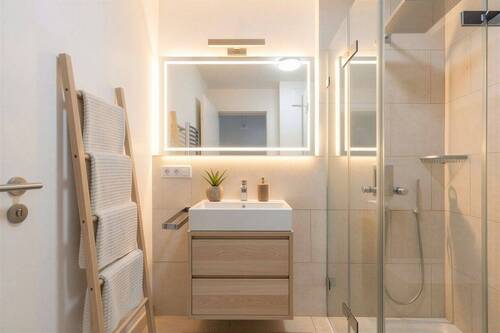 Kinderbadezimmer - KI Einrichtung - 