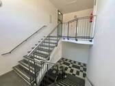 Treppenhaus - 2 Zimmer Büro zur Miete in Freilassing