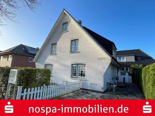 Wohnhaus in Wyk - Gepflegtes und vollständig unterkellertes Einfamilienhaus in ruhiger Wohnlage
