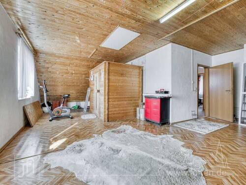 Dachboden mit Sauna - Ausbaureserve - 