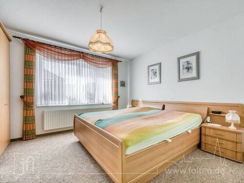 ebenerdiges Schlafzimmer - 