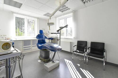 Praxis Behandlungsraum I - 