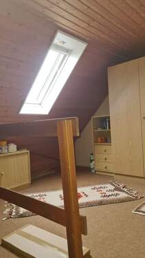 ausgebauter Spitzboden mit Einschubtreppe - 