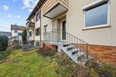 Zugang zum Garten - Einfamilienhaus mit 110,00 m&sup2; in Stuttgart zum Kaufen