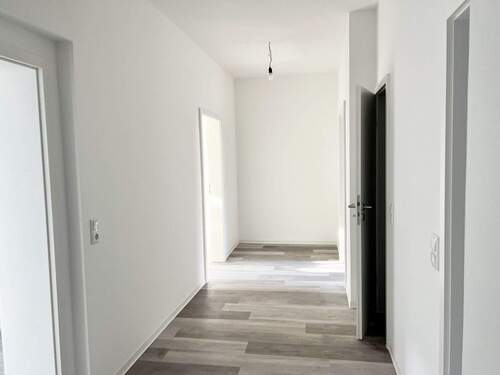 Flur - 2 Zimmer Etagenwohnung zur Miete in Erfurt