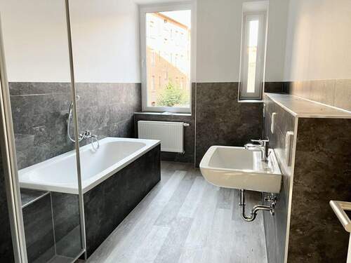 Bad Ansicht Wanne - Etagenwohnung mit 70,00 m² in Erfurt zur Miete