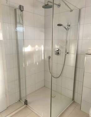 Dusche_Bild 2(1)(1).jpg - 4 Zimmer Etagenwohnung in Offenburg