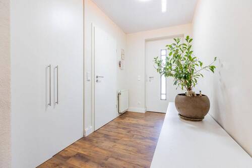 Flur EG - 5 Zimmer Reihenmittelhaus zur Miete in Worms