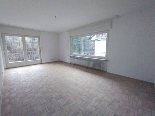 Wohnzimmer - 4 Zimmer Terrassenwohnung zur Miete in Bad Herrenalb