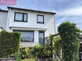 Rückseite des Hauses - Für die junge Familie - 280.000,00&nbsp;EUR Kaufpreis, ca.&nbsp; 92,00&nbsp;m&sup2;&nbsp;Wohnfl&auml;che