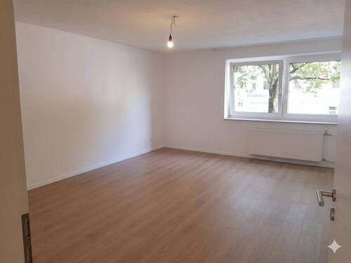 Wohnzimmer - 2 Zimmer Etagenwohnung zur Miete in Aachen