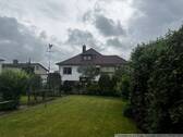Blick vom Garten zum Haus - 