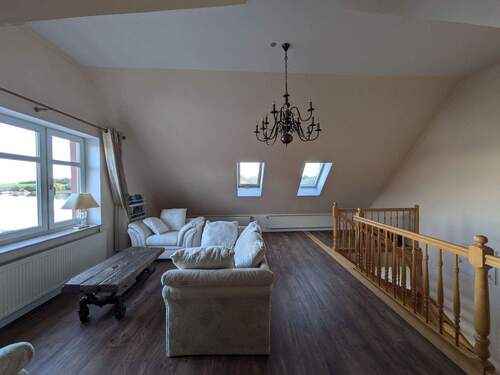 Sitzbereich Galerie.jpg - 