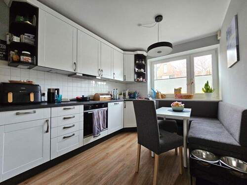 Küche - Mehrfamilienhaus, Wohnhaus mit 131,00 m&sup2; in Hamburg-Duvenstedt zum Kaufen