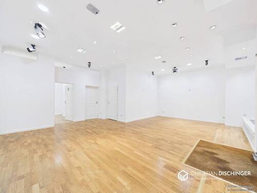 Ausstellungsfläche - Ihr neuer Standort in der Altstadt - stilvolle Gewerbefläche mit großen Schaufenstern