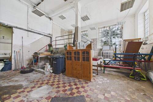 CAM03586G0-PR0056-STILL007 - 