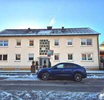 Komplettverkauf: Solides 4 FH auf ca. 989 m² Grund und Betriebsgebäude auf ca. 719 m² Grund (Gesamt ca. 1.708 m² Grundstück). - Wendelstein Großschwarzenlohe