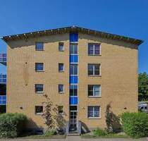 Schöne 3- Zimmer Dachgeschosswohnung mit Balkon - Neumünster Innenstadt