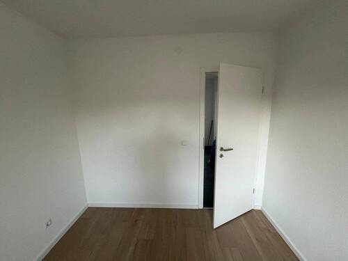 Schlafzimmer / Büro OG - 