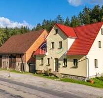 Kernsaniertes Einfamilienhaus mit großem Grundstück in idyllischer Lage - Fichtenberg / Rauhenzainbach
