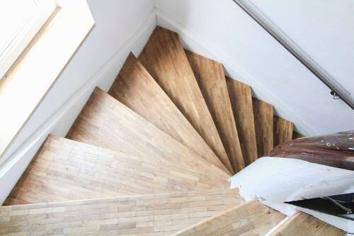 Treppenaufgang zum OG - 