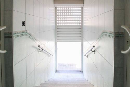 Zugang zu beiden Büros im EG - 