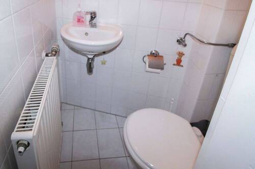 Gäste-Toilette im EG - 