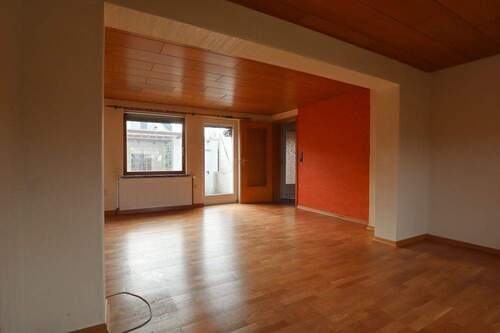 Essen und Wohnen - Einfamilienhaus mit 83,80 m&sup2; in Pinneberg zum Kaufen