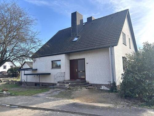 Eingangseite - 4 Zimmer Einfamilienhaus zum Kaufen in Lüchow