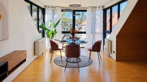 Wohnzimmer - 3 Zimmer Etagenwohnung zum Kaufen in Zirndorf