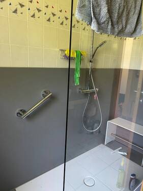 Bodentiefe Dusche - 