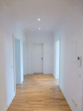 Refrerenz Flur.JPG - 