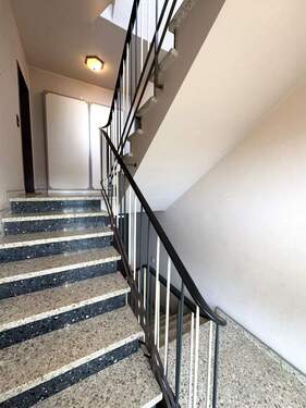 Treppenhaus - Etagenwohnung mit 81,00 m² in Lüdenscheid zum Kaufen