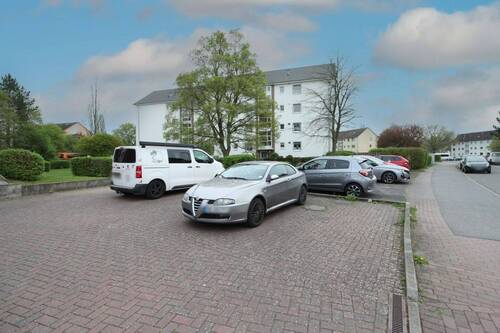 Parkplatz rechts außen - 