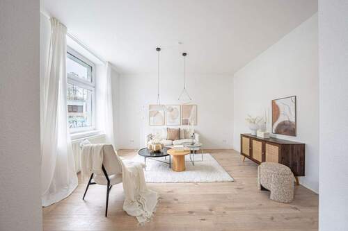 Wohnzimmer - 4 Zimmer Etagenwohnung zum Kaufen in Dortmund