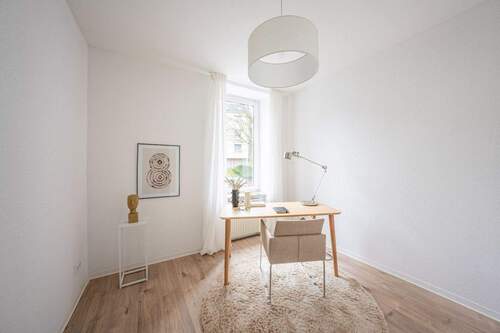 Arbeitszimmer / Kinderzimmer - 