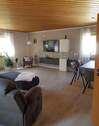 Wohnzimmer 1.OG - TV - Etagenwohnung mit 171,00 m&sup2; in Henfenfeld zum Kaufen