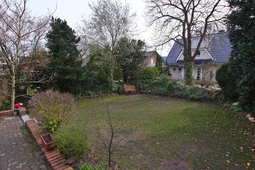 Blick in den Garten - 7 Zimmer Mehrfamilienhaus, Wohnhaus in Ibbenbüren
