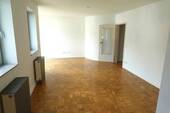 Wohnbereich - 2 Zimmer Etagenwohnung zur Miete in Leverkusen