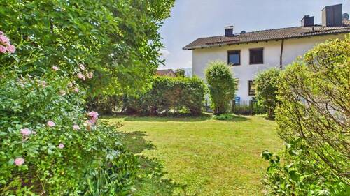 Großer Garten - Reihenendhaus mit 103,00 m² in Piding zum Kaufen