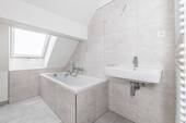 Modernes Badezimmer - 2 Zimmer Etagenwohnung in Leipzig
