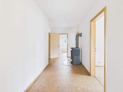 Eingangsbereich OG. - 5 Zimmer Etagenwohnung in Rehburg-Loccum