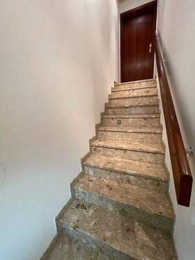 Treppe zum DG - 