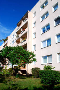 Ansicht Haus - 1 Zimmer Etagenwohnung zum Kaufen in Jena / Lobeda