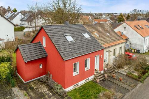 Außenansicht - Ruhiges Wohnglück in Bestlage: Stilvolle Doppelhaushälfte in Aplerbeck