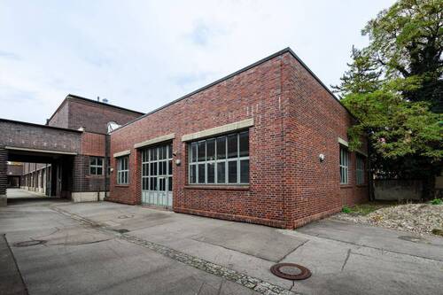 04_Foto BT7 - Mehrfamilienhaus, Wohnhaus mit 190,90 m&sup2; in Augsburg zum Kaufen